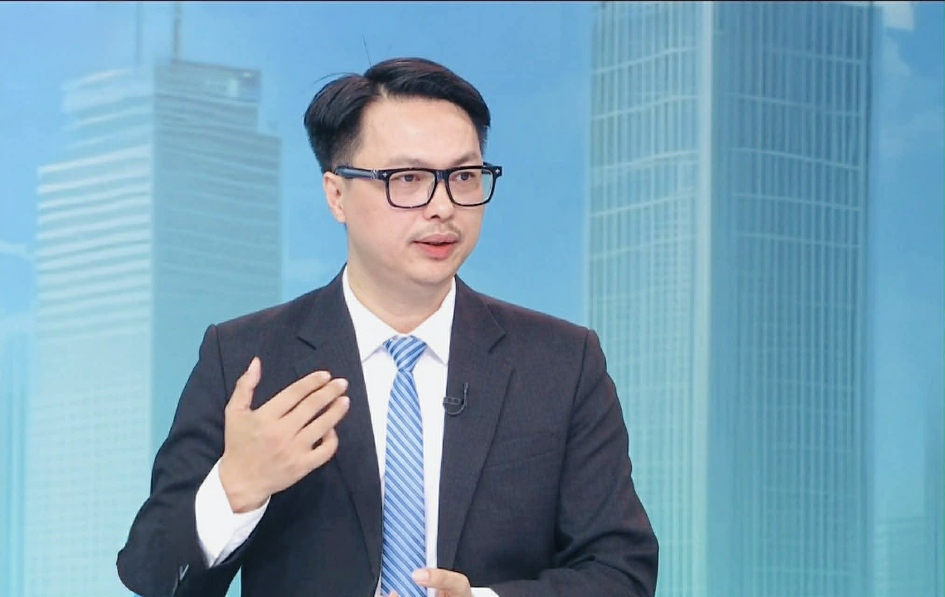 Ts.Ls. Đặng Văn Cường, Trưởng Văn phòng Luật sư Chính Pháp, Ủy viên Ban chấp hành Hội bảo vệ Quyền trẻ em Việt Nam 