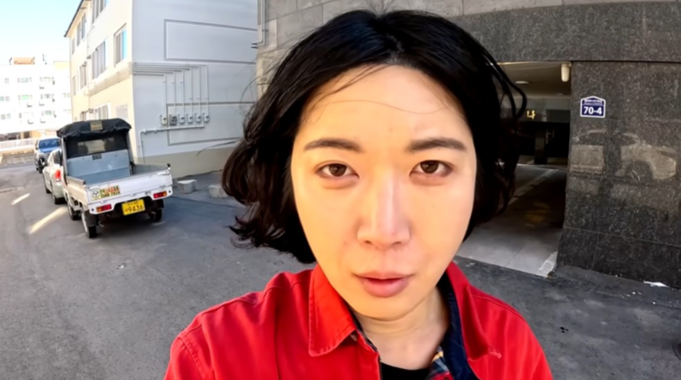 Nam ca sĩ Lee Jun Young qua đời ở tuổi 42