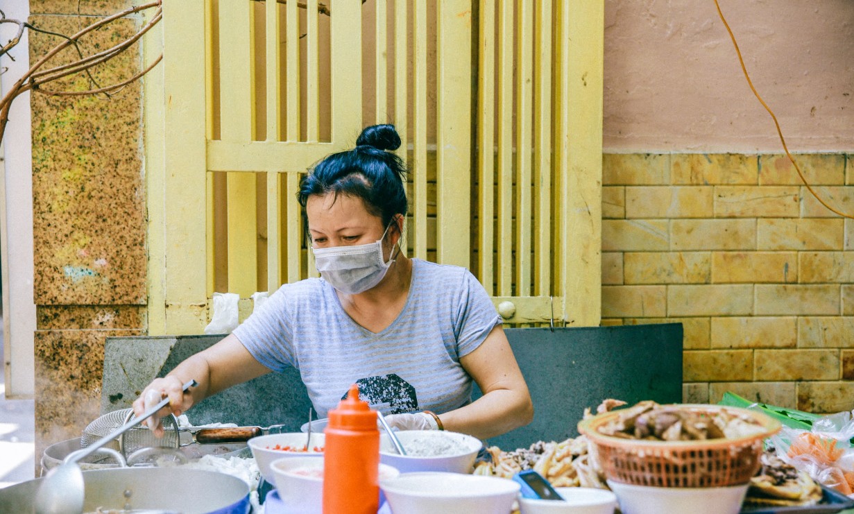 Bà Nhàn, chủ quán bún chửi nổi tiếng Hà Nội