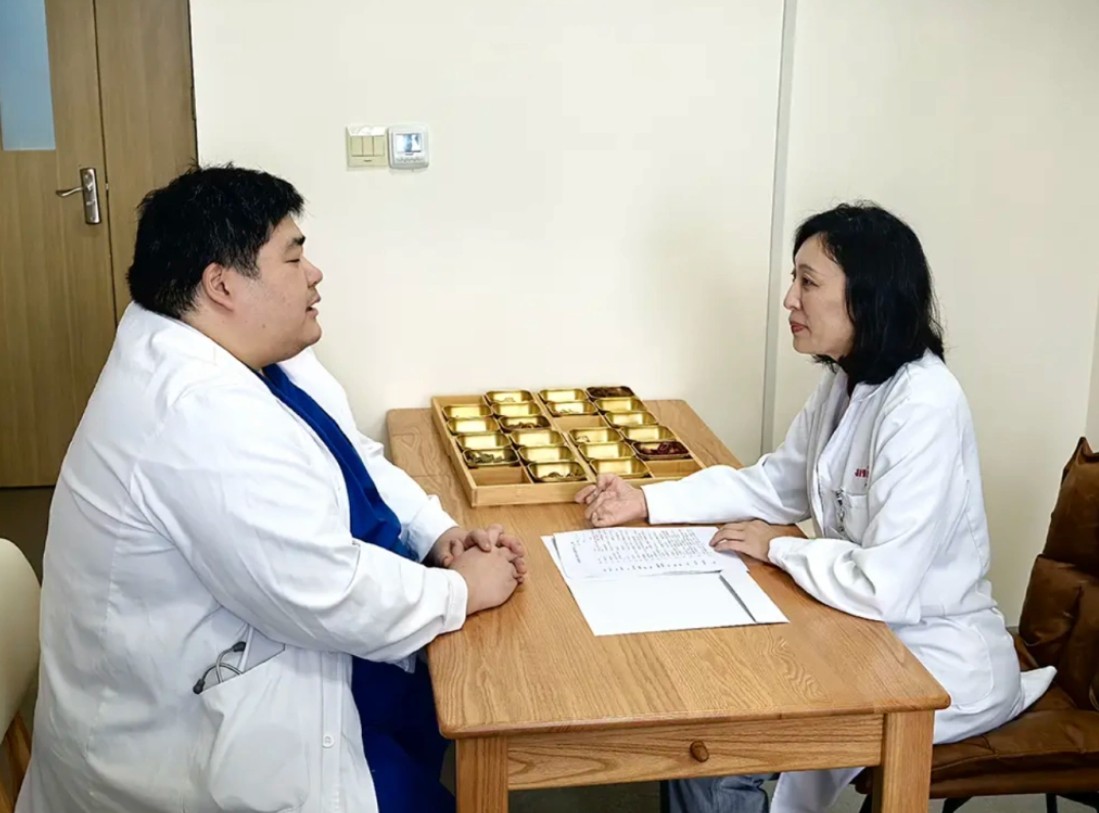 Bác sĩ cảm thấy bất lực mỗi lần khuyên bệnh nhân phải giảm cân
