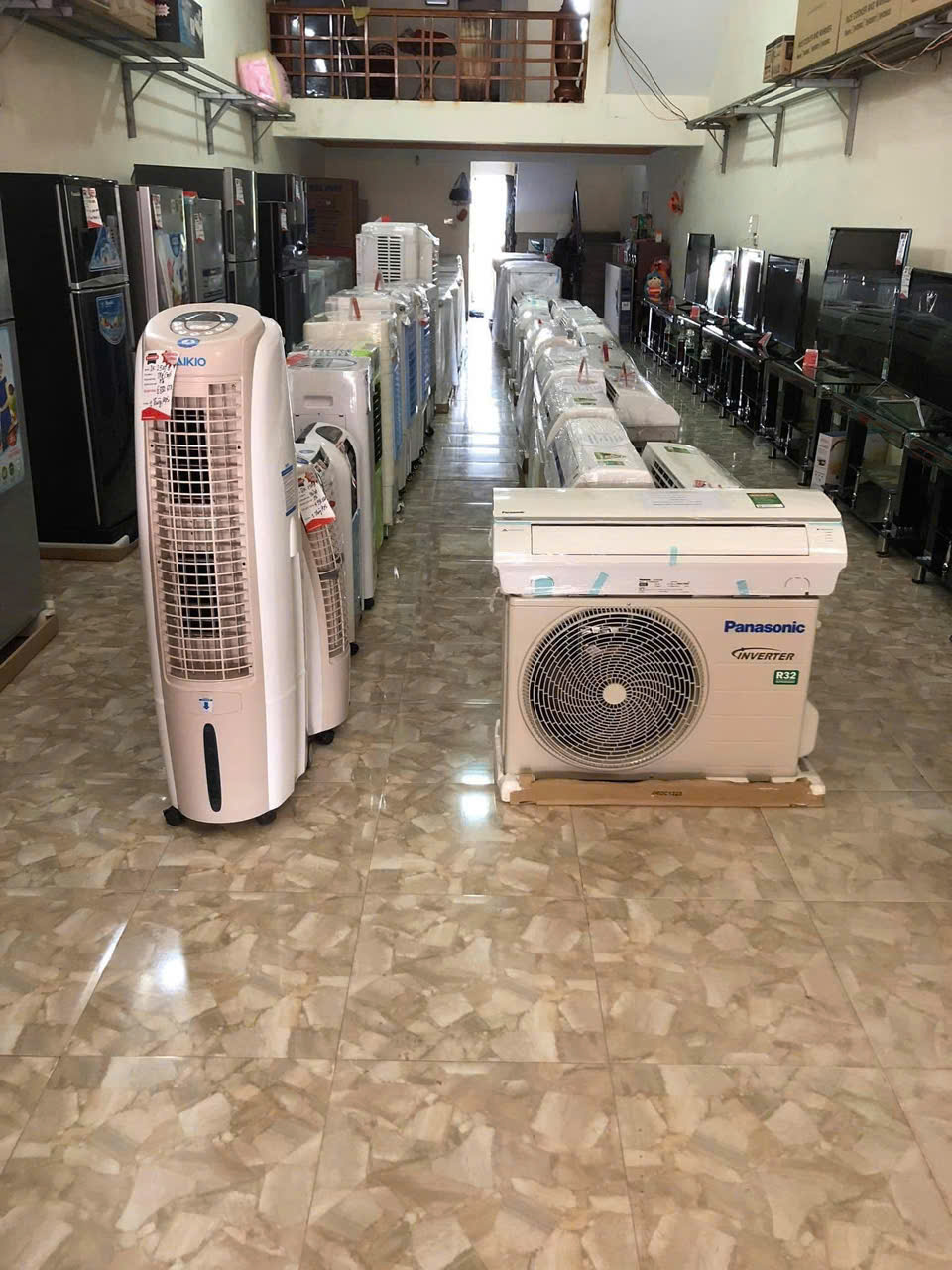 Nhu cầu mua điều hoà, quạt tích điện của người dân tăng mạnh