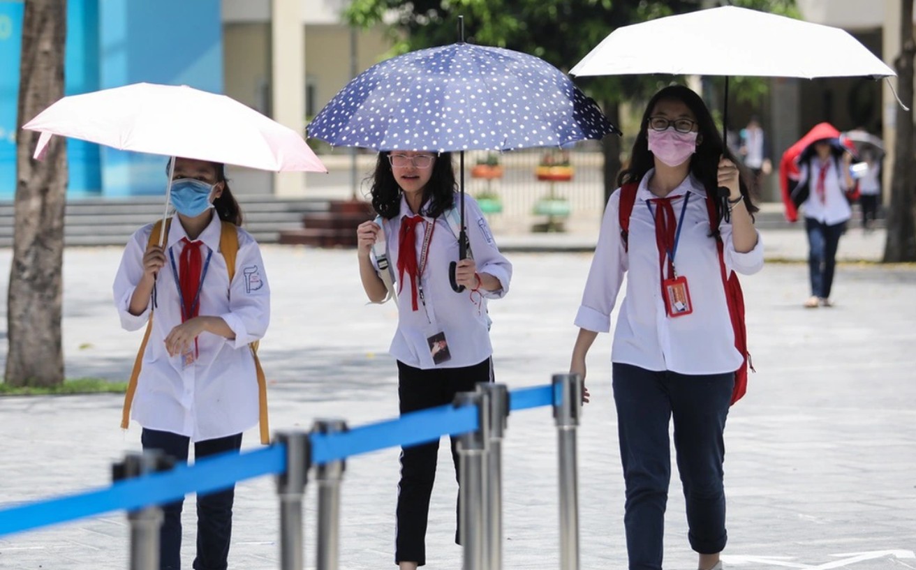 Không tổ chức cho trẻ em, học sinh tập trung đông người, sinh hoạt tập thể, luyện tập thể thao, lao động, hoạt động ngoại khóa, trải nghiệm ngoài trời trong thời điểm nắng nóng gay gắt