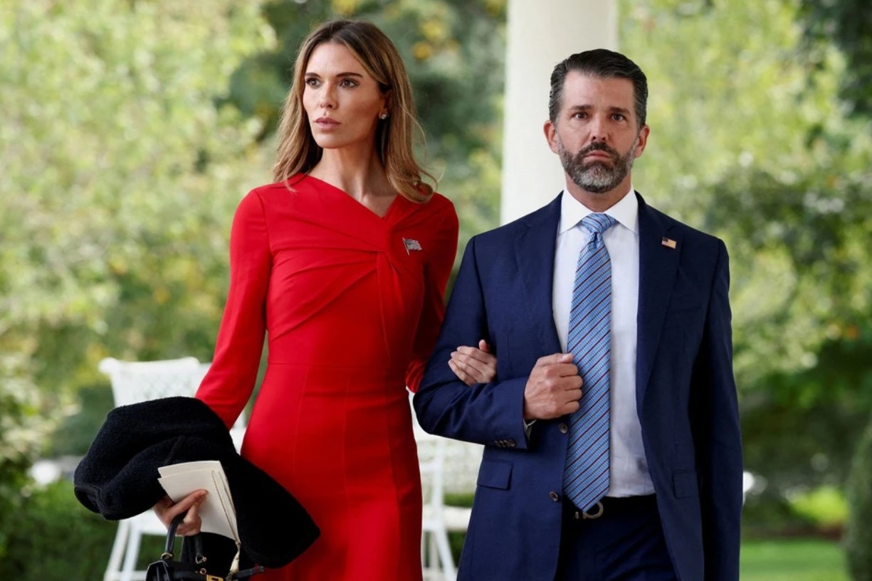 Cặp đôi Donald Trump Jr. và Bettina Anderson nhận được sự yêu mến của người thân, bạn bè - Ảnh: Reuters