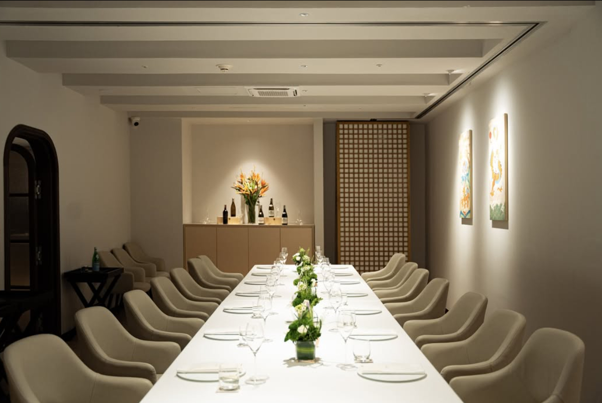ONVIT là nhà hàng ẩm thực Hàn Quốc đương đại đầu tiên tại Việt Nam đạt 1 sao MICHELIN, nổi bật với thực đơn tasting kết hợp tinh hoa Hàn Quốc và nguyên liệu Việt Nam cao cấp (Ảnh: IG)
