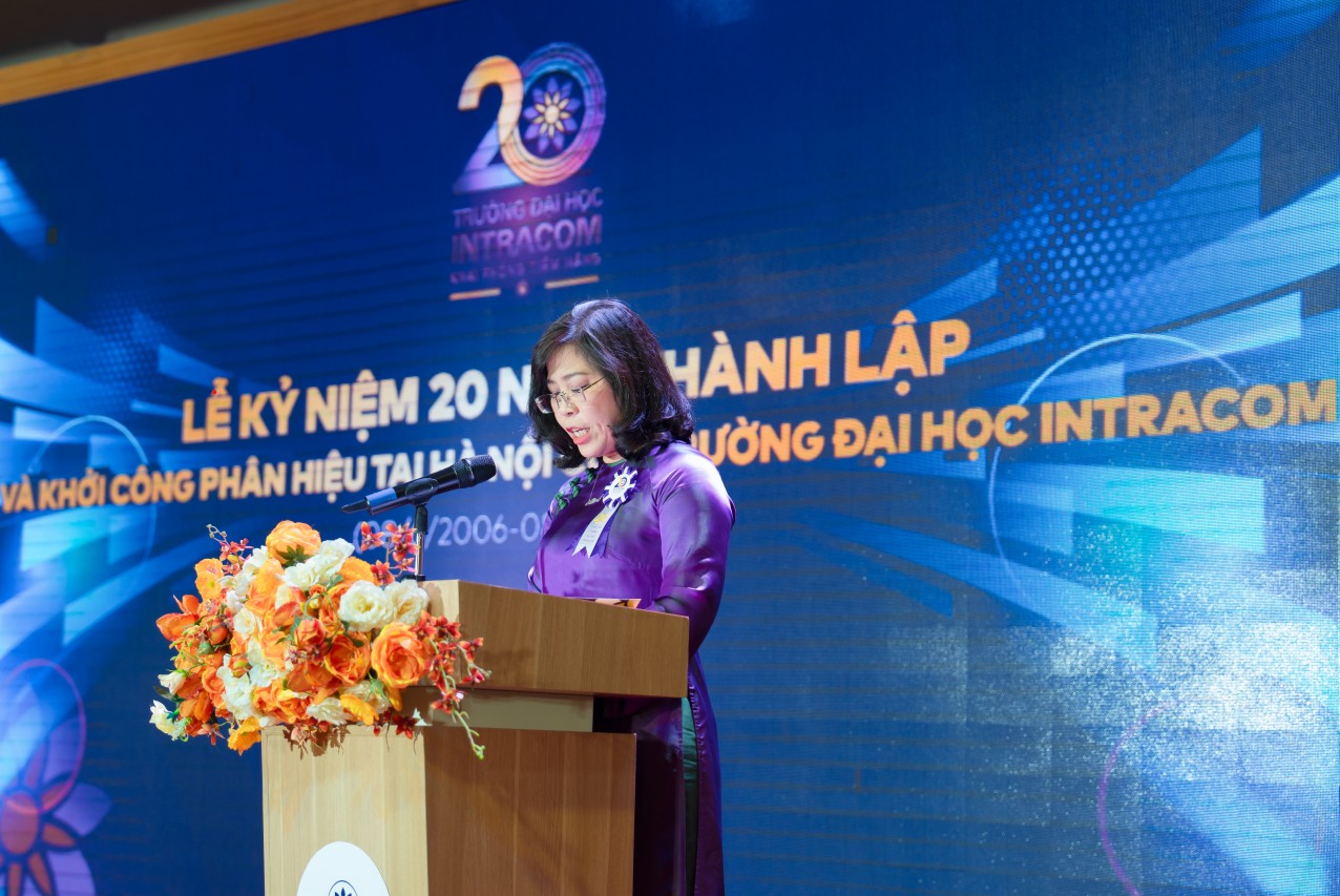 Tiến sĩ Trần Ái Cầm - Hiệu trưởng Trường Đại học Intracom
