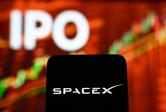 SpaceX sắp chính thức niêm yết trên sàn NASDAQ.