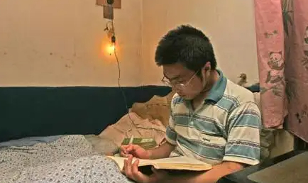 Tuổi tác cùng danh xưng