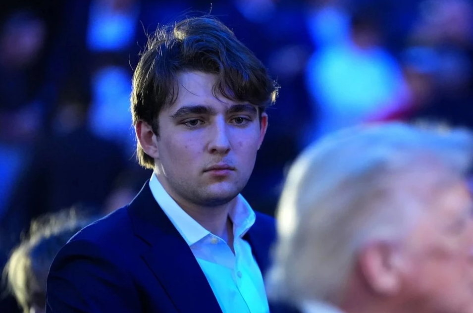 Tiếc cho con trai Tổng thống Mỹ Barron Trump
