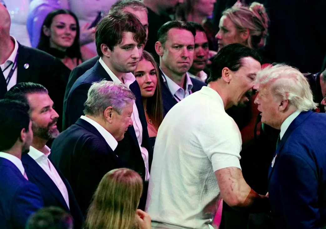 Tiếc cho con trai Tổng thống Mỹ Barron Trump