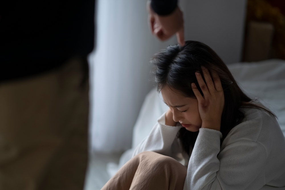 Quan tâm và kiểm soát là hai chuyện khác nhau.