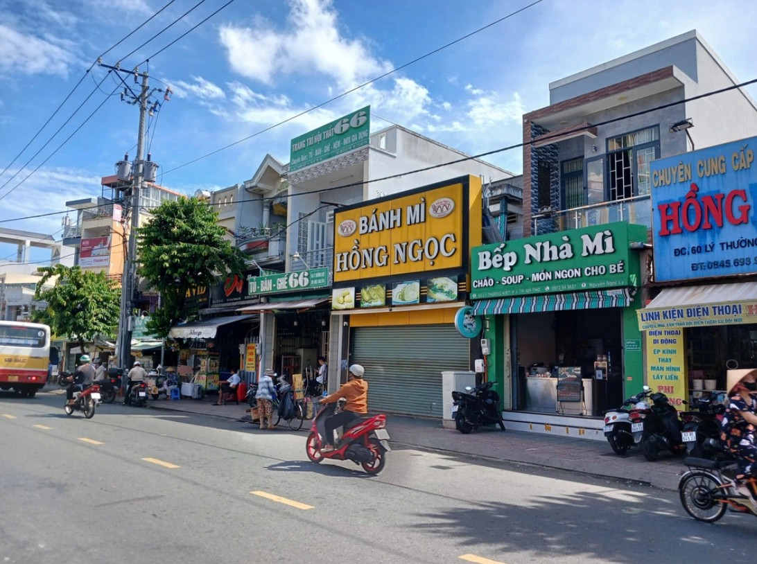 Cơ sở bánh mì Hồng Ngọc 37 hiện đã đóng cửa ngừng hoạt động - Ảnh: VnExpress