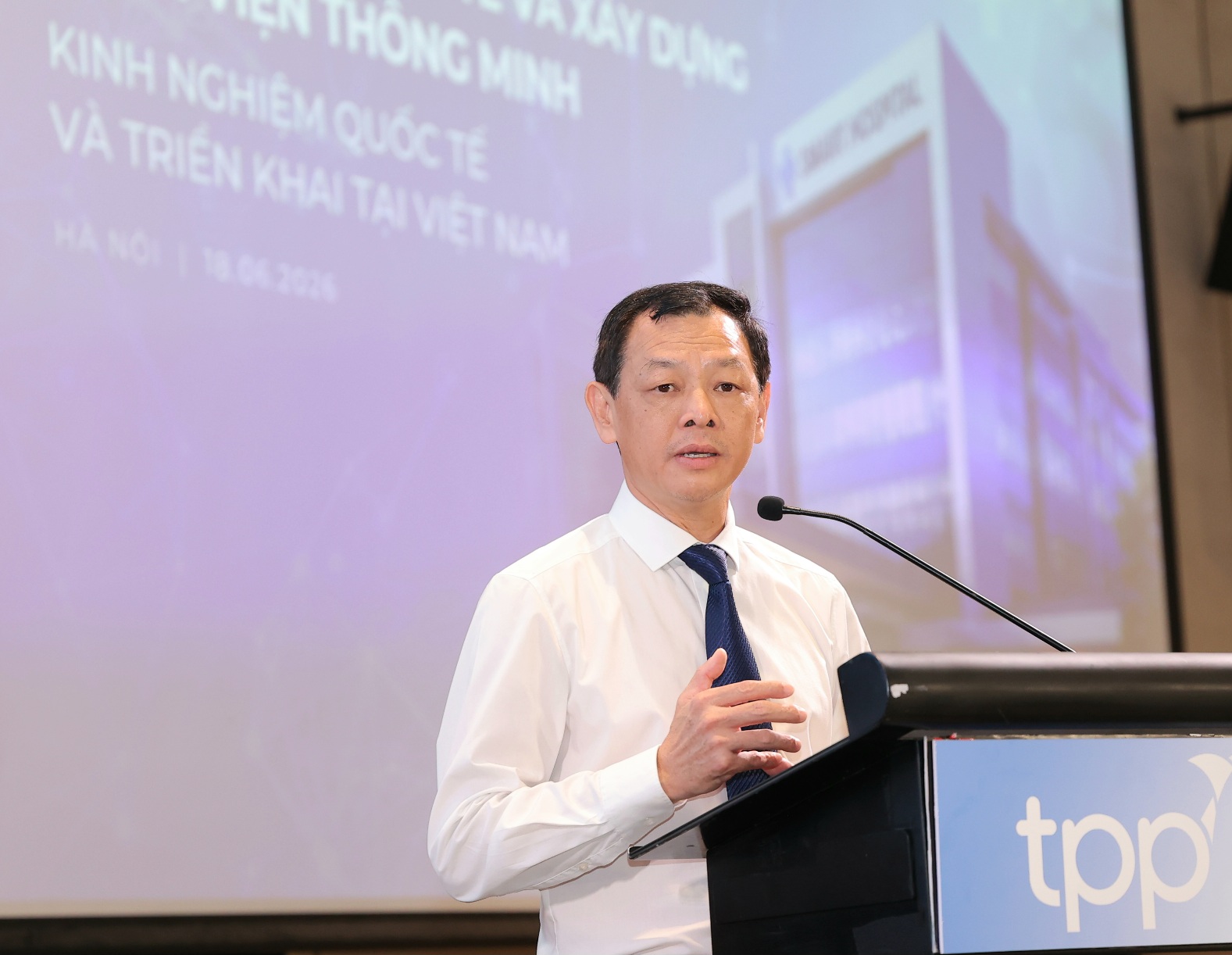 Thứ trưởng Bộ Y tế Nguyễn Tri Thức
