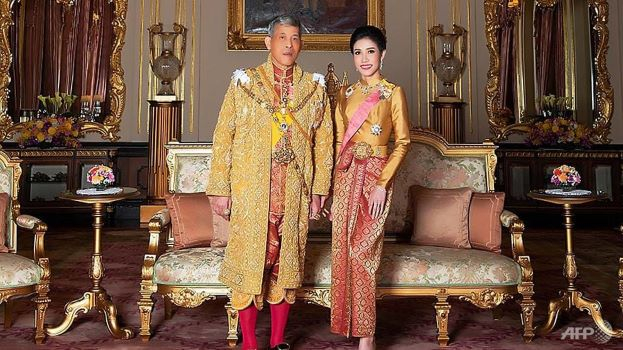 Nhà Vua và Hoàng quý phi Thái Lan.