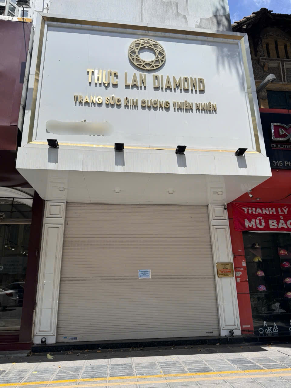 Cửa hàng Thực Lan Diamond tại Hà Nội hiện đã đóng cửa và hẹn khách hàng vào 1 ngày gần nhất