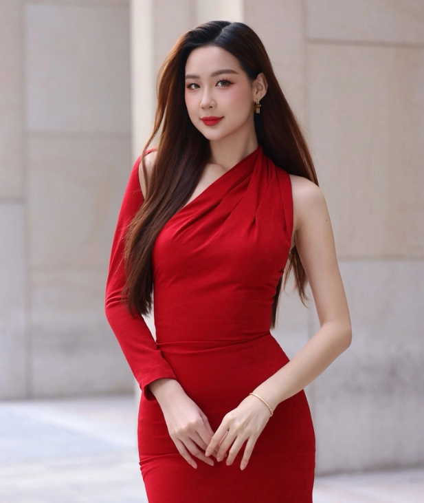 Hoa hậu Lê Nguyễn Bảo Ngọc