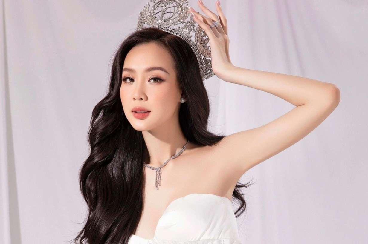Trước những nghi vấn ngày càng lan rộng, ngày 23/6, Bảo Ngọc đã chính thức lên tiếng trên trang cá nhân. Người đẹp khẳng định thư trúng tuyển là văn bản do Đại học Columbia cấp và các thông tin liên quan đến trường học, chương trình đào tạo cũng như kết quả tuyển sinh hoàn toàn không thay đổi so với tài liệu gốc