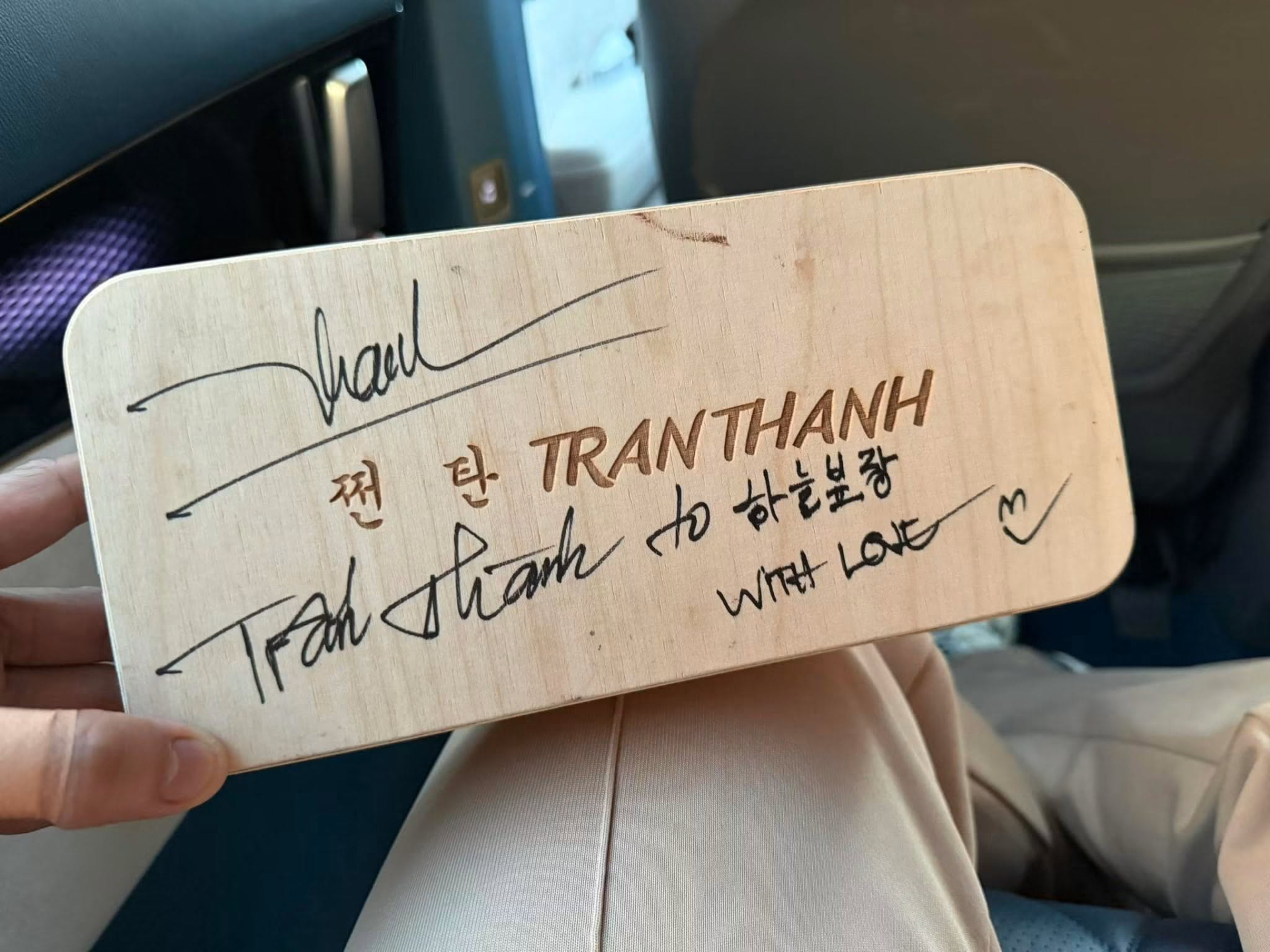 Trấn Thành ra thông báo mới, có liên quan đến nam thần Park Bo Gum
