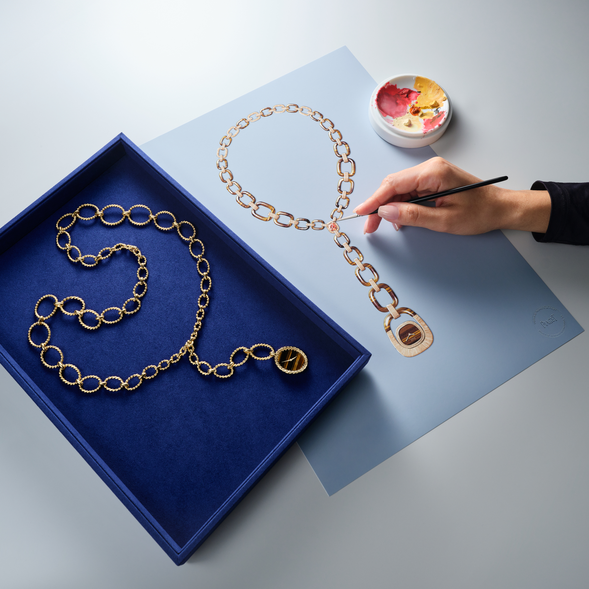 Piaget vốn được biết đến như một trong những nhà chế tác sử dụng rất nhiều sắc độ đến từ đá quý và đá trang trí.