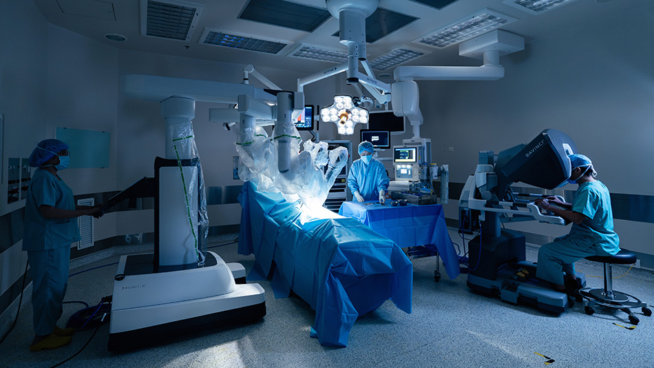 Đội ngũ y bác sĩ FV thực hiện một ca mổ ung thư phổi bằng robot da Vinci Xi hiện đại hàng đầu Đông Nam Á
