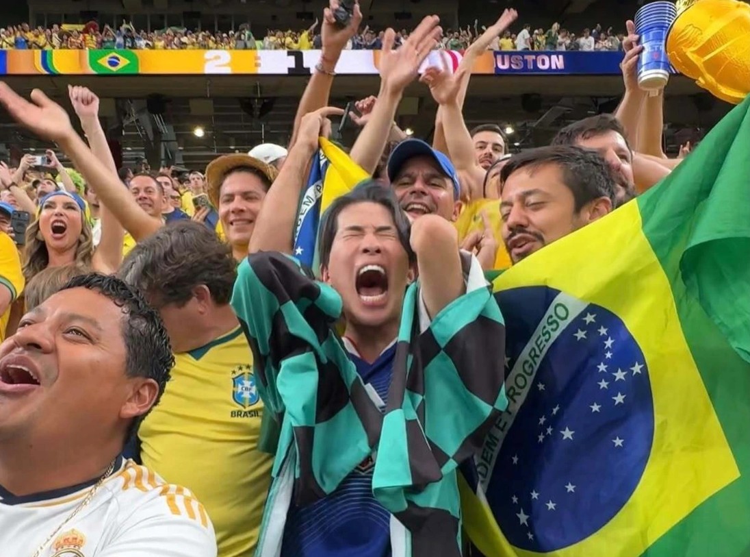 Sự thật CĐV Nhật gào khóc giữa người hâm mộ Brazil vì bị thua: Là streamer nổi tiếng, thú nhận chỉ đang diễn câu view