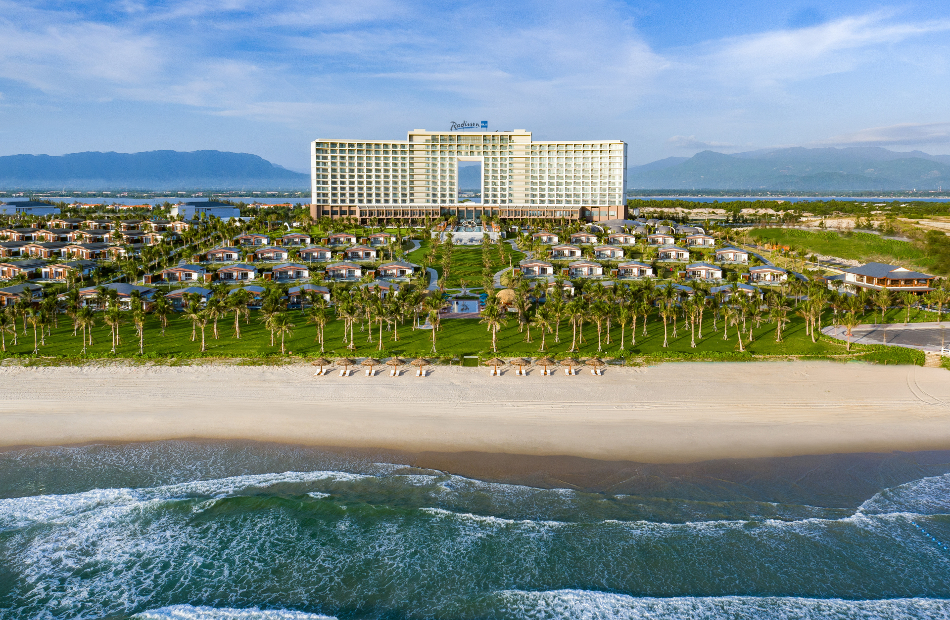 Radisson Blu Resort Cam Ranh là một trong những điểm dừng chân nổi bật của chiến dịch