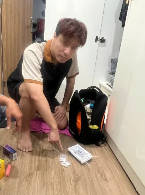 Ca sĩ, nhạc sĩ Tăng Nhật Tuệ bị bắt vì hành vi tàng trữ và tổ chức sử dụng trái phép chất ma túy