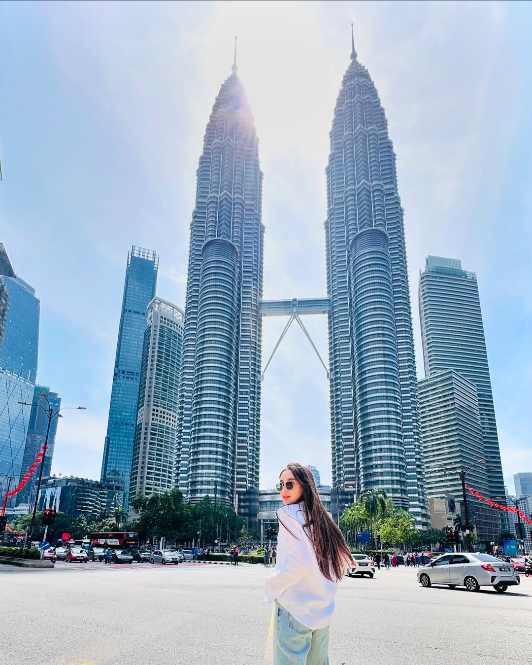Tháp đôi Petronas – Biểu tượng đặc sắc cho sự hiện đại Kuala Lumpur - Ảnh: @_seva_makeup