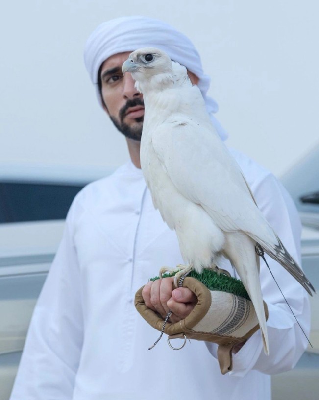 Nữ lao công tin rằng đang hẹn hò với Thái Tử Dubai, chỉ bừng tỉnh khi mất toàn bộ tiền tiết kiệm