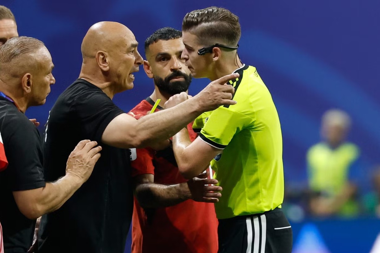 Phía Ai Cập cho rằng trọng tài người Pháp đang thiên vị Argentina