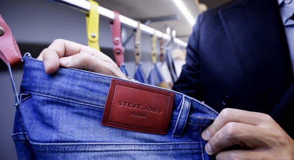 Hãng thời trang mang tên Steve Jobs.