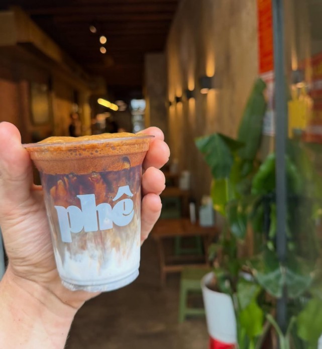 Ca Phe Mắm - latte caramel nước mắm.