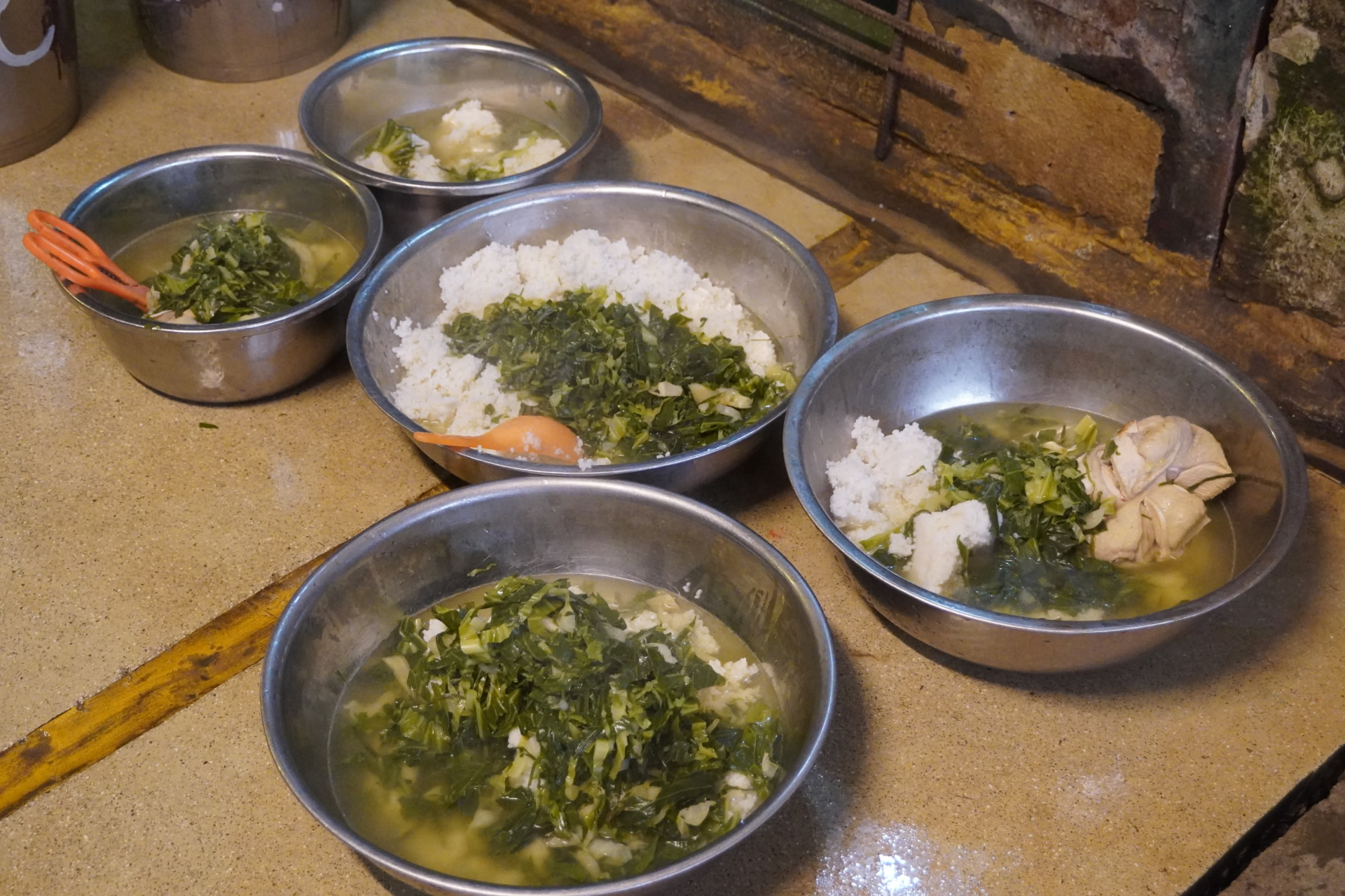Chế độ ăn dinh dưỡng.