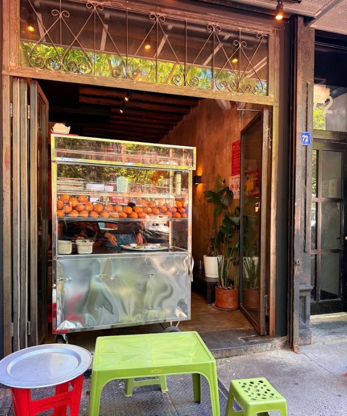 Nhìn không khác gì xe bánh mì nào đó ở TP. HCM, nhưng đây là New York City.
