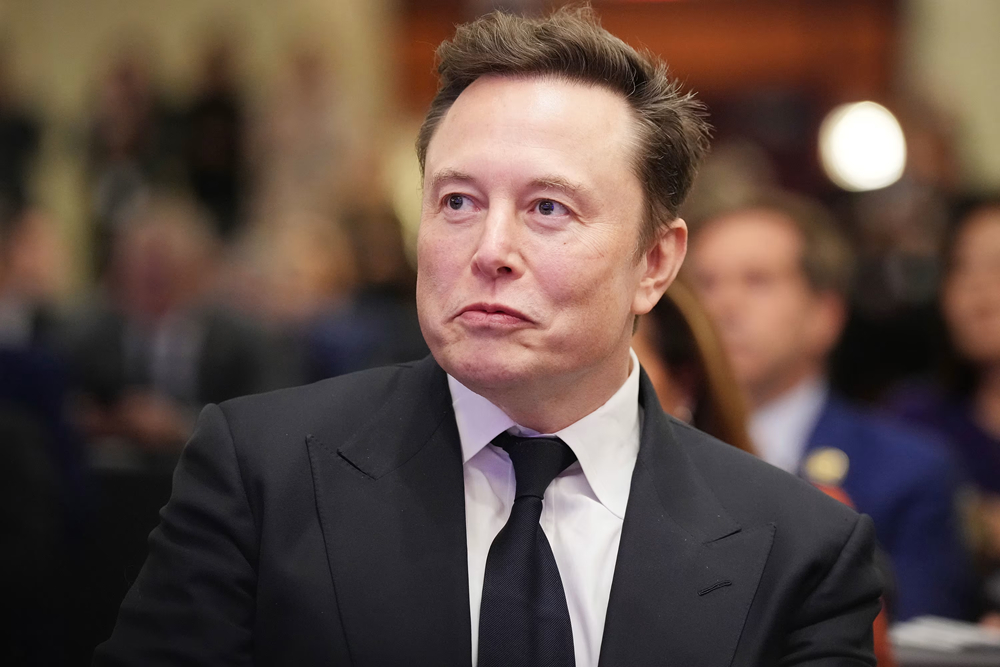 Elon Musk chê cách làm từ thiện của bà MacKenzie Scott