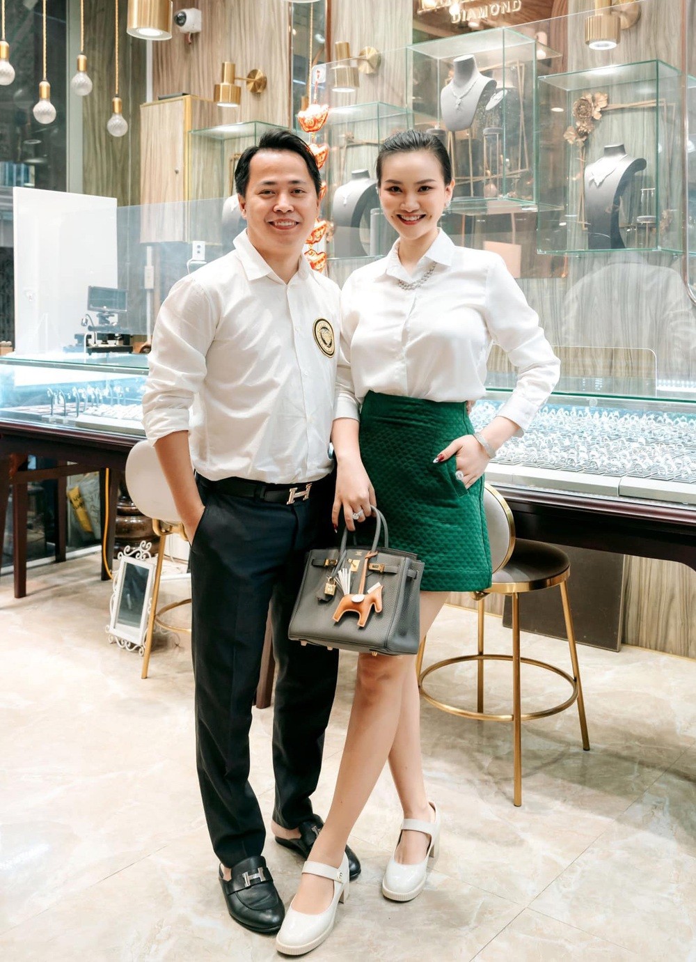 Trần Thái Thông (Thông Trần) cùng vợ - Nguyễn Hiền Nhiên, chủ nhân thương hiệu Kimberly Diamond.