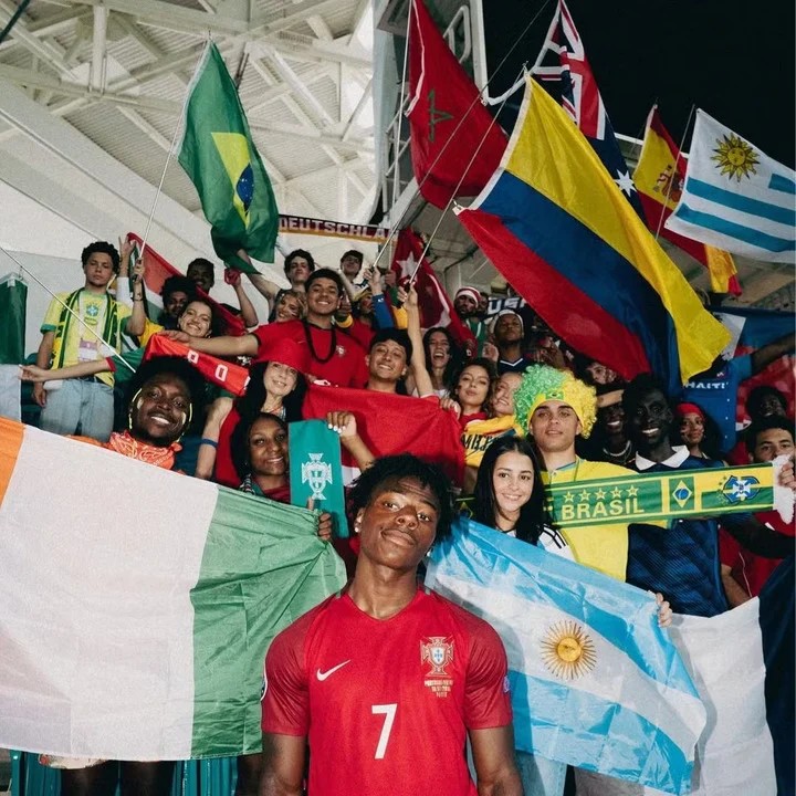 Cổ vũ rất nhiều trận bóng ở World Cup năm nay.