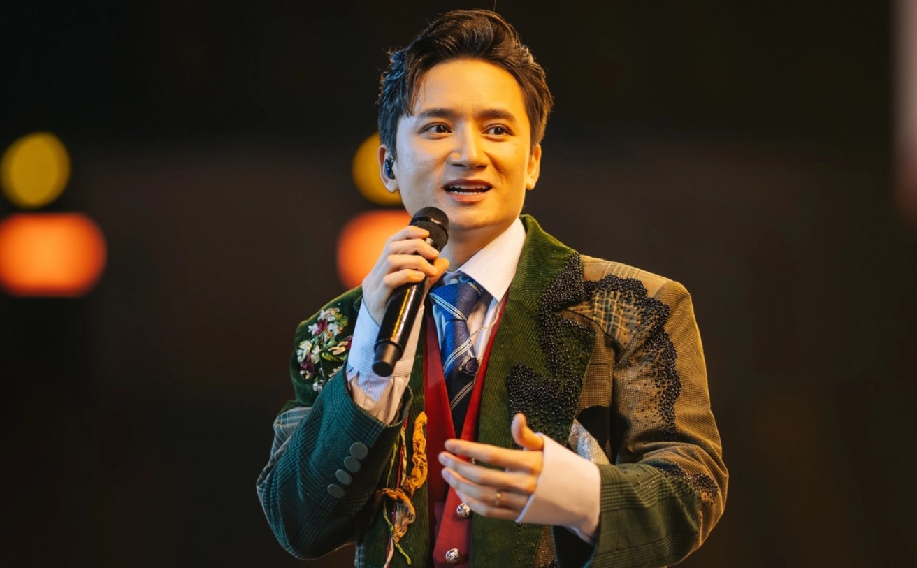 Phan Mạnh Quỳnh luôn là cái tên được săn đón trong showbiz Việt
