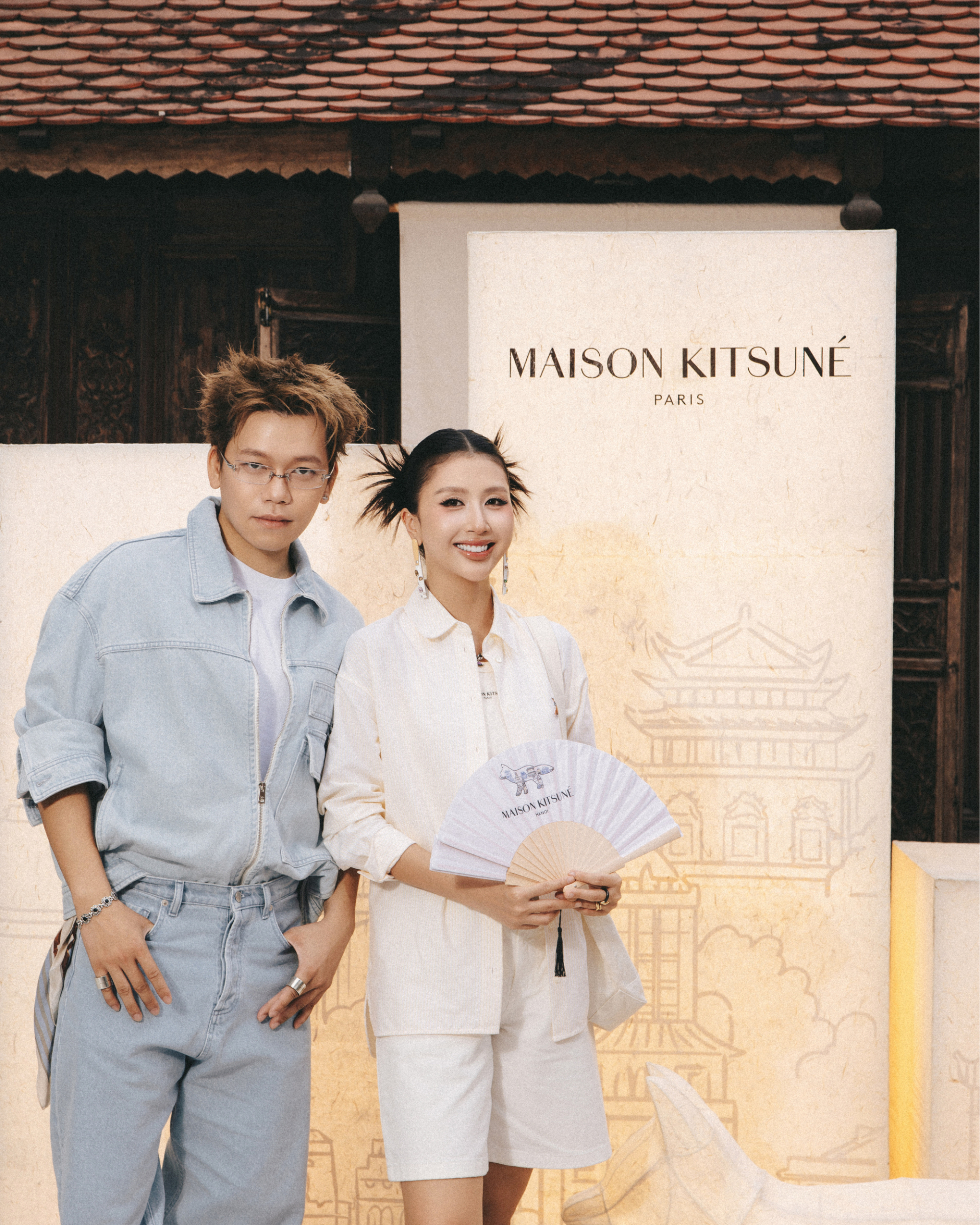 Cặp vợ chồng fashionista Quỳnh Anh Shyn - Nam Phùng diện các thiết kế mang đậm âm hưởng đường phố, ưu tiên chất liệu demi.