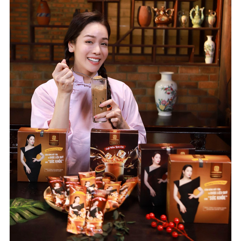 Nhật Kim Anh gắn liền với thương hiệu cà phê hòa tan do cô sáng lập.