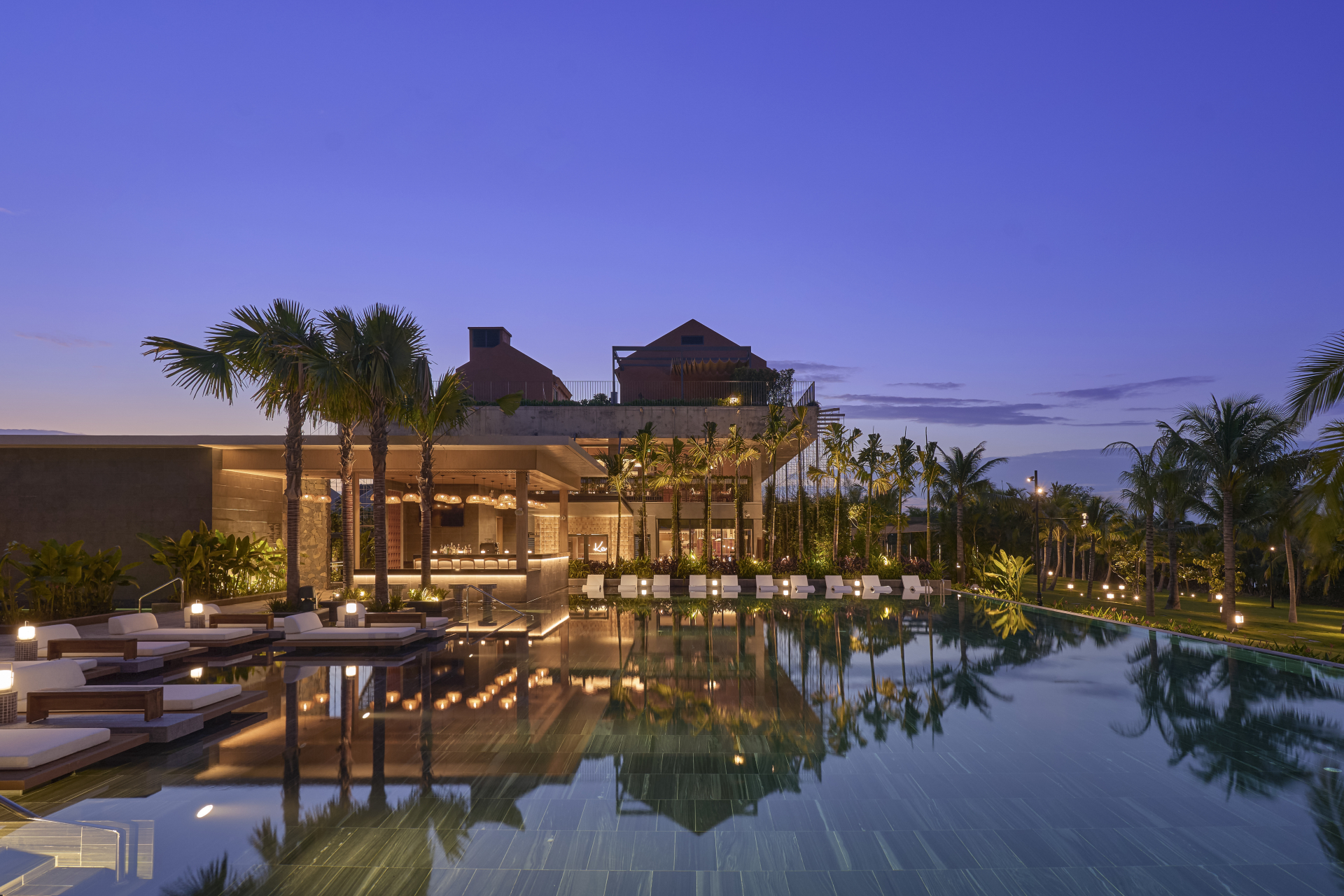 Giữa rừng dừa Hội An xuất hiện khách sạn boutique đầu tiên của Hilton: Kiến trúc sư Võ Trọng Nghĩa lấy thiên nhiên và văn hóa bản địa làm điểm nhấn