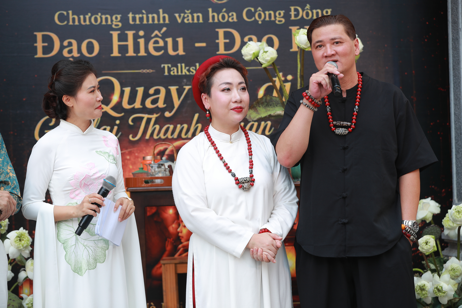 Sao Mai Hiền Anh và ông xã, cựu tuyển thủ quốc gia Nguyễn Mạnh Dũng (Ảnh: BTC)