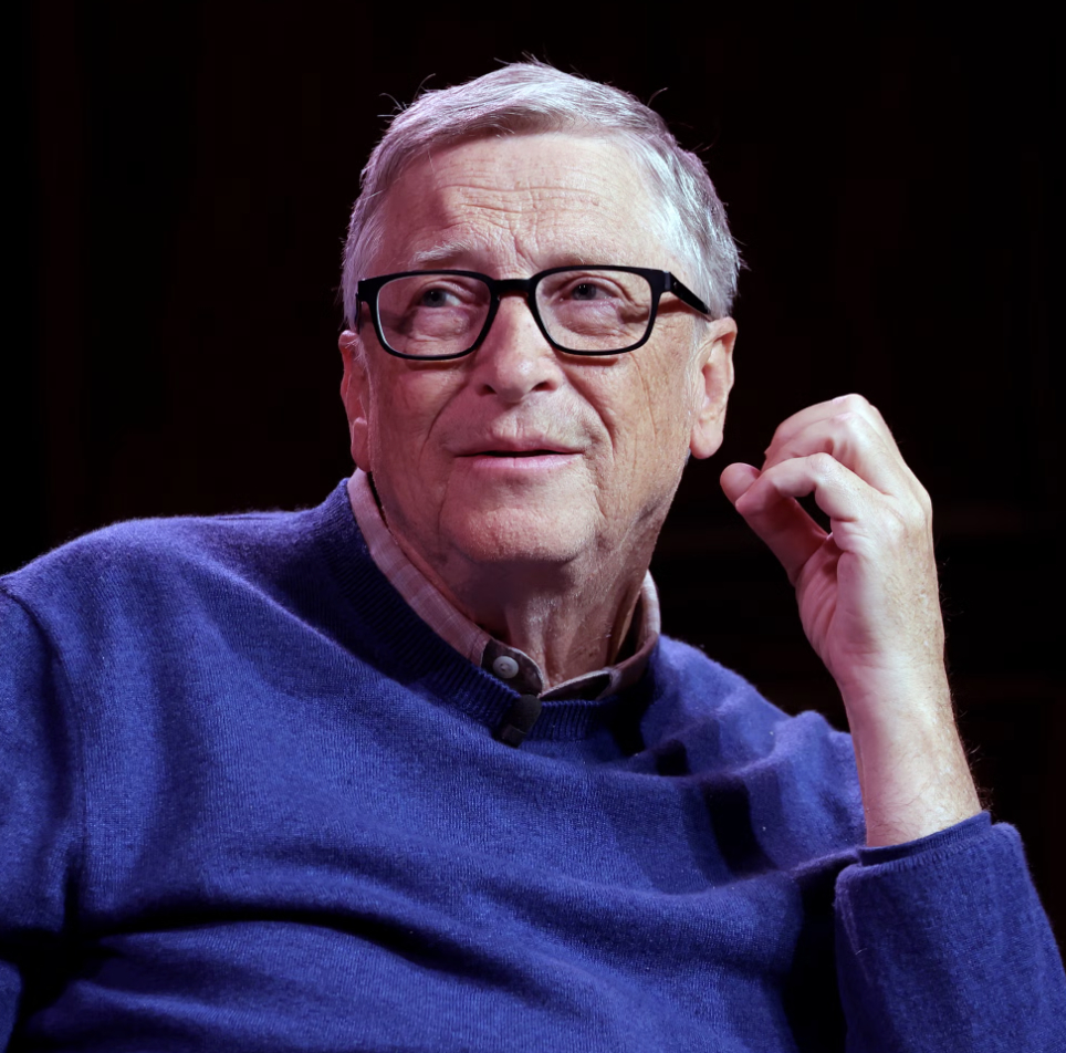Bill Gates cho rằng AI có thể thay đổi mạnh mẽ cách con người làm việc, thậm chí rút ngắn tuần làm việc xuống còn 2-3 ngày trong tương lai (Ảnh: Getty Images)