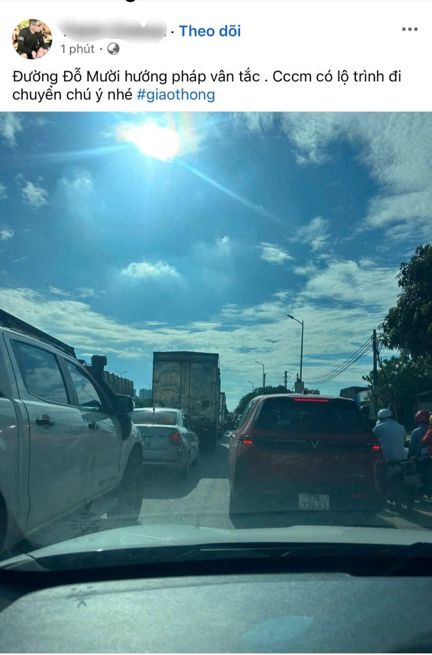 Mật độ phương tiện trên đường Đỗ Mười, hướng đi Pháp Vân tăng cao, có dấu hiệu ùn ứ (Ảnh: Fb)