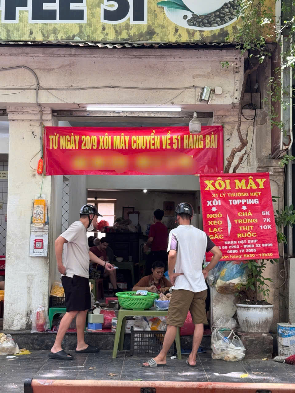 Xôi Mây không đóng cửa mà chỉ chuyển sang địa điểm mới ngay gần đó