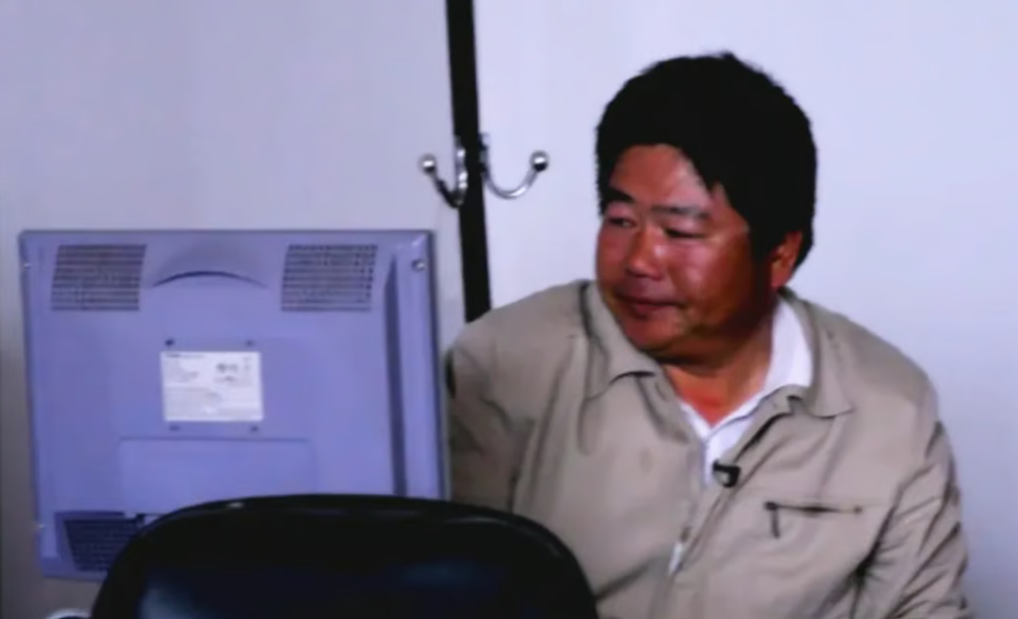  Hành động ý nghĩa của ông Chen trong hơn hai thập kỷ qua đã được vinh danh trong một bộ phim tài liệu truyền hình - Ảnh: QQ.com
