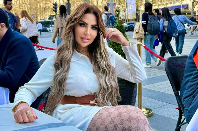 Nữ MC truyền hình Ai Cập Sarah Khalifa nằm trong số 12 bị cáo bị Tòa án Hình sự Cairo tuyên án tử hình (Ảnh: CNN)