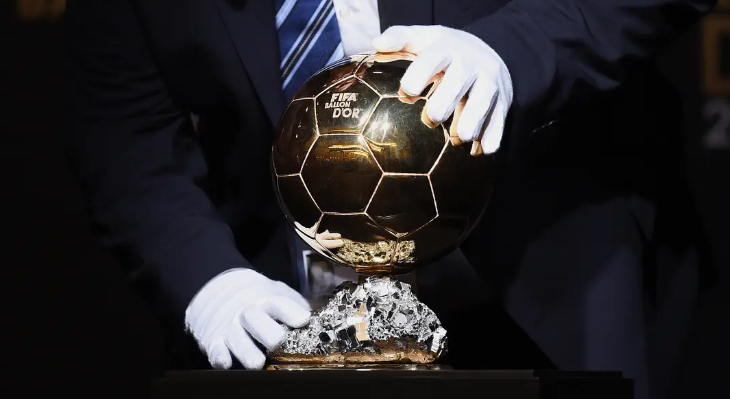 Lễ trao giải Quả bóng vàng 2026 sẽ diễn ra vào tháng 10 (Ảnh: Sports Illustrated)