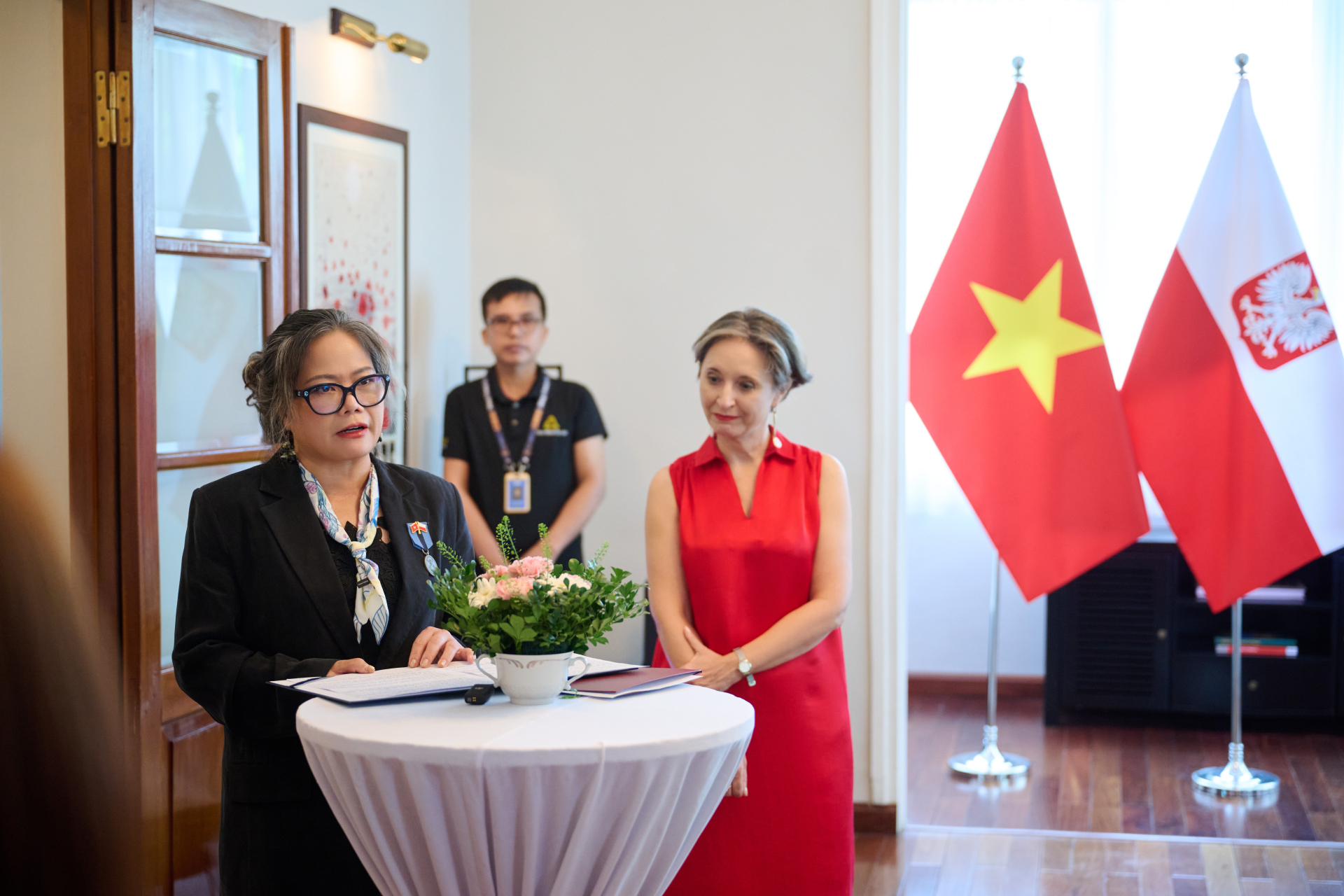 EUPC Group là một trong những doanh nghiệp Việt Nam đang phân phối một số thương hiệu dược mỹ phẩm Ba Lan, trong đó có Ziaja và Farmona