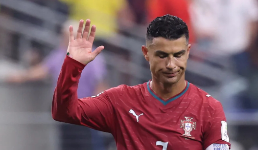 Cristiano Ronaldo cho biết đã khởi động ở trận gặp Na Uy nhưng không được đưa vào sân