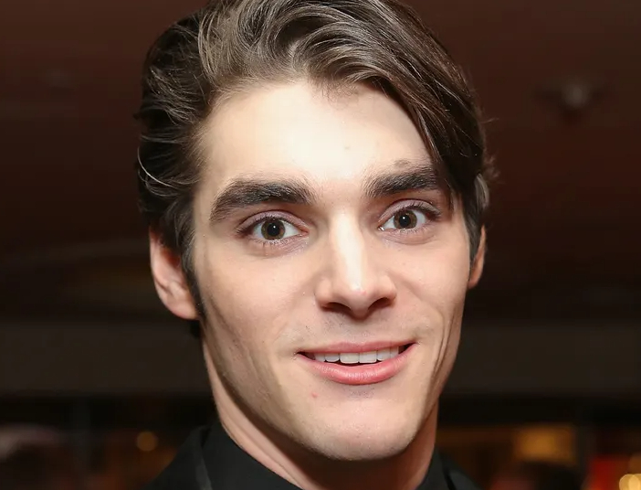 RJ Mitte từng làm đại sứ cho các tổ chức hỗ trợ người khuyết tật và giữ chức chủ tịch Quỹ Mitte (Ảnh: Getty Images)